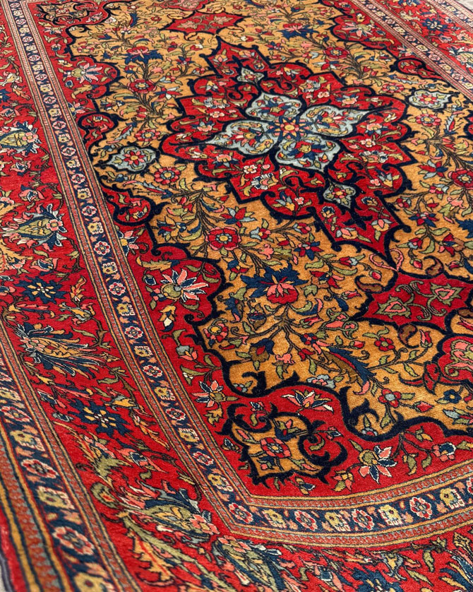 isfahan persian rug provided by hadi maktabi gallery