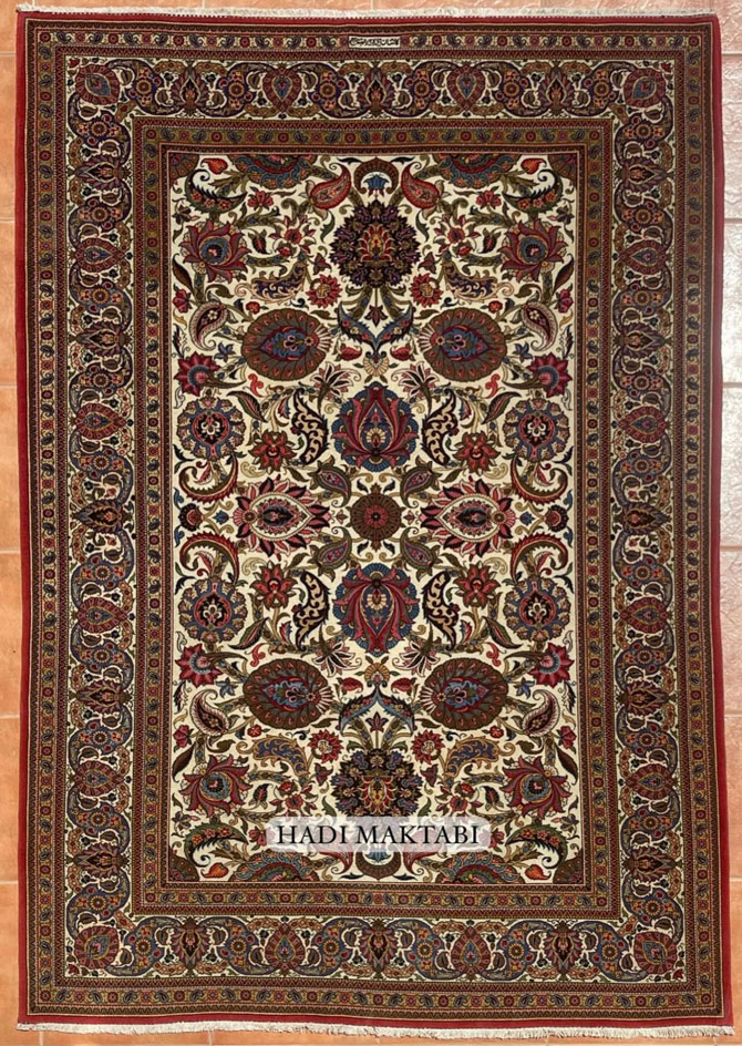 kashan persian rug provided by hadi maktabi gallery