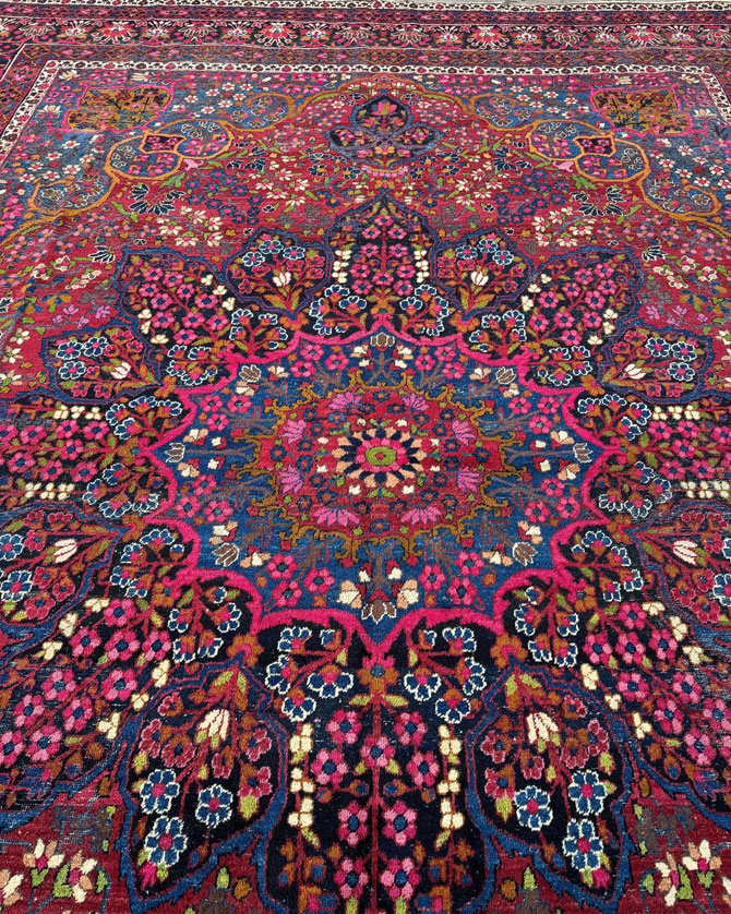 فرش دستباف عرضه شده توسط استیل من راگز