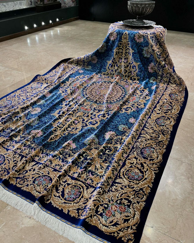 فرش دستباف عرضه شده توسط گالری فرش رسام