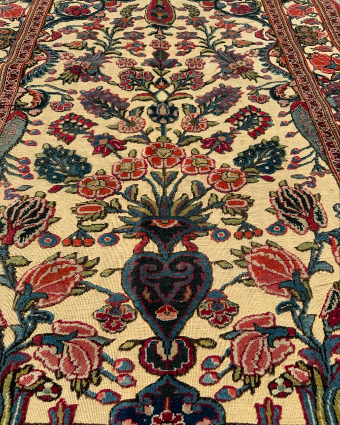 kashan persian rug provided by hadi maktabi gallery