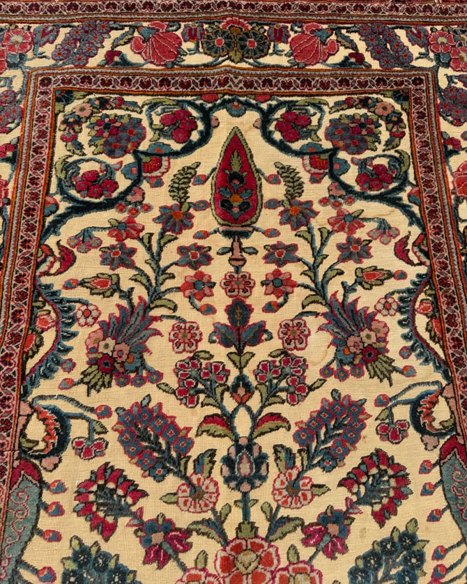 kashan persian rug provided by hadi maktabi gallery