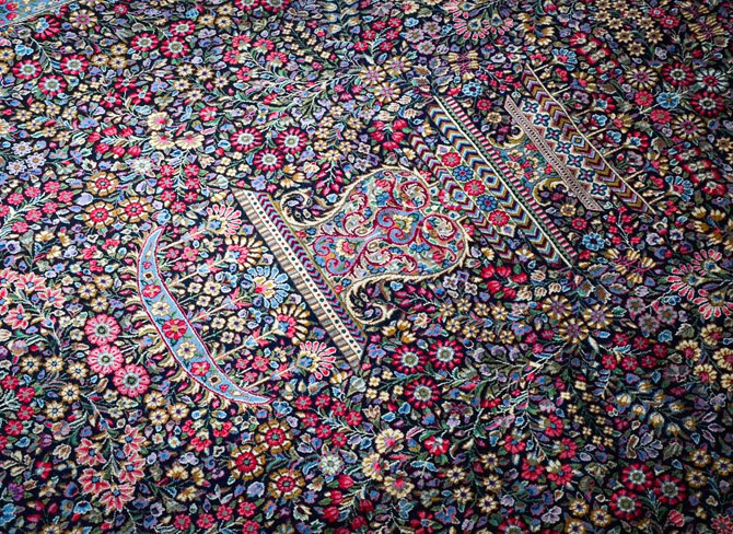 persian rug provided by heravi carpet